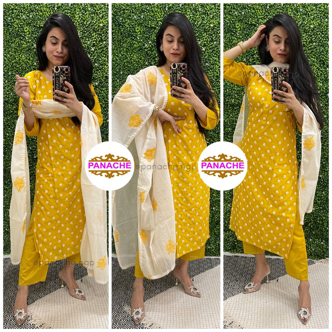 Round neck kurta with embroidery