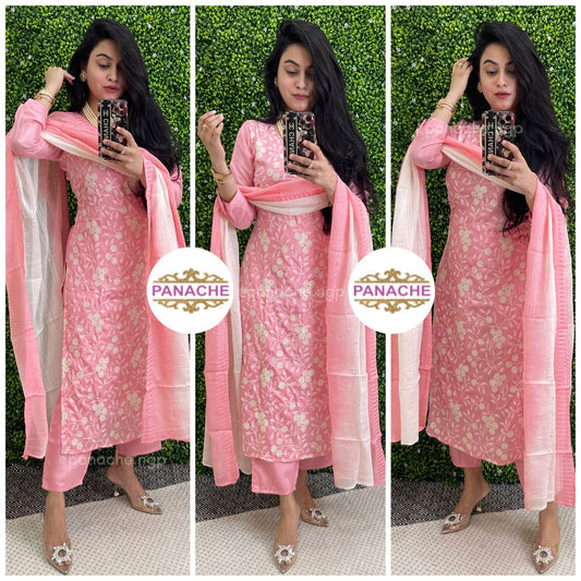 Embroidered kurta with lovely floral detailing