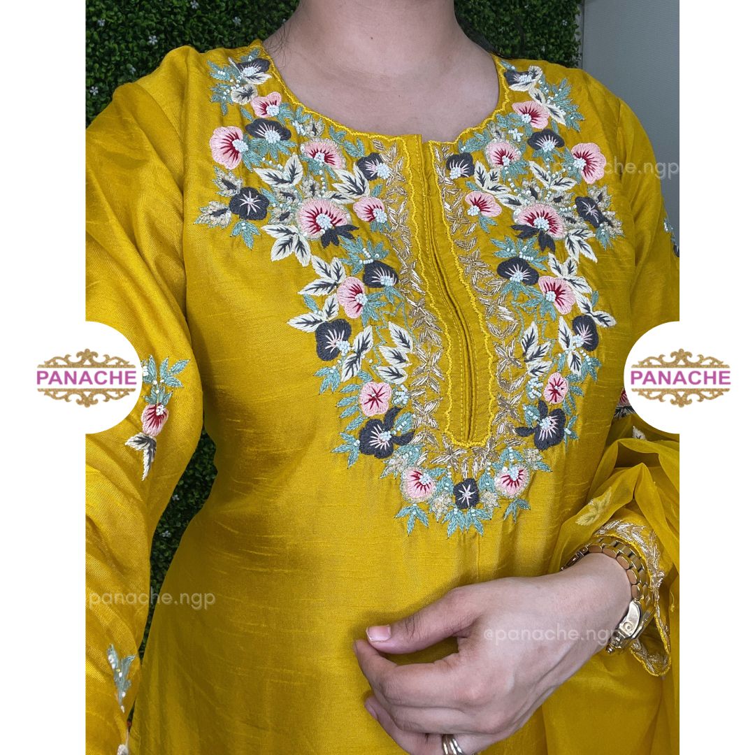 Silk set with handwork!